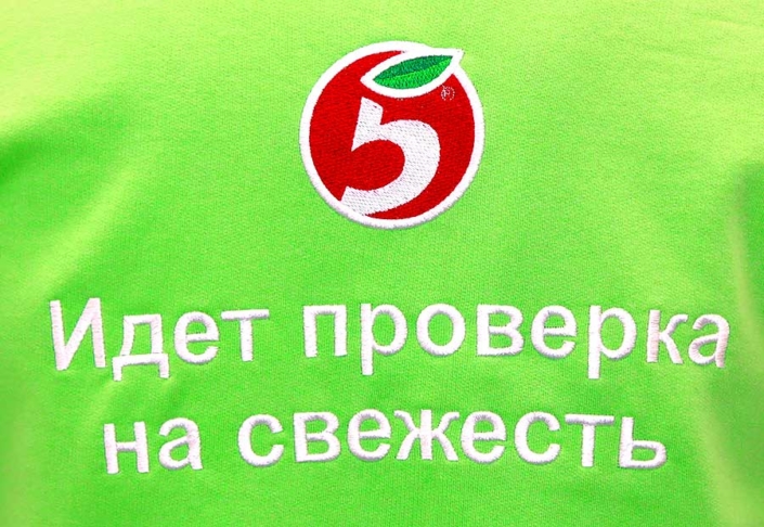 Вышивка логотипов на свитшотах Вышивка логотипов на свитшотах